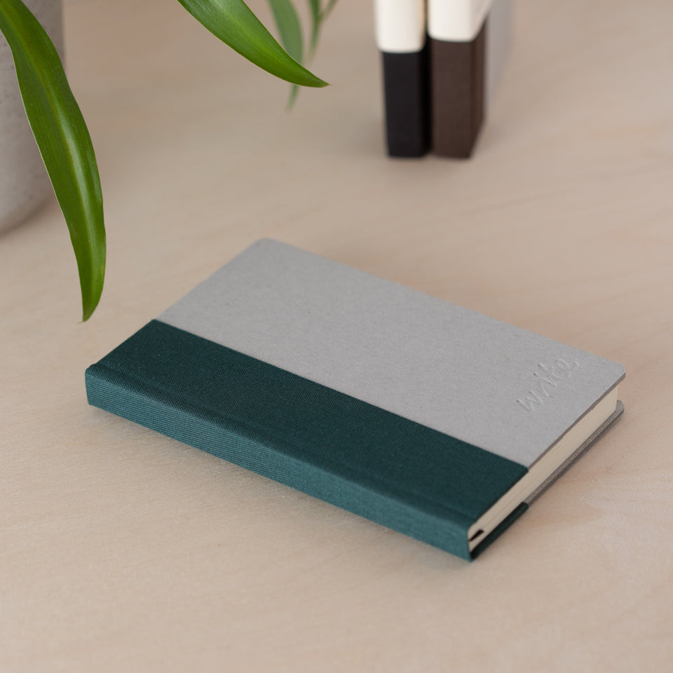 Pocket Notebook with recycled cardboard / vent for change